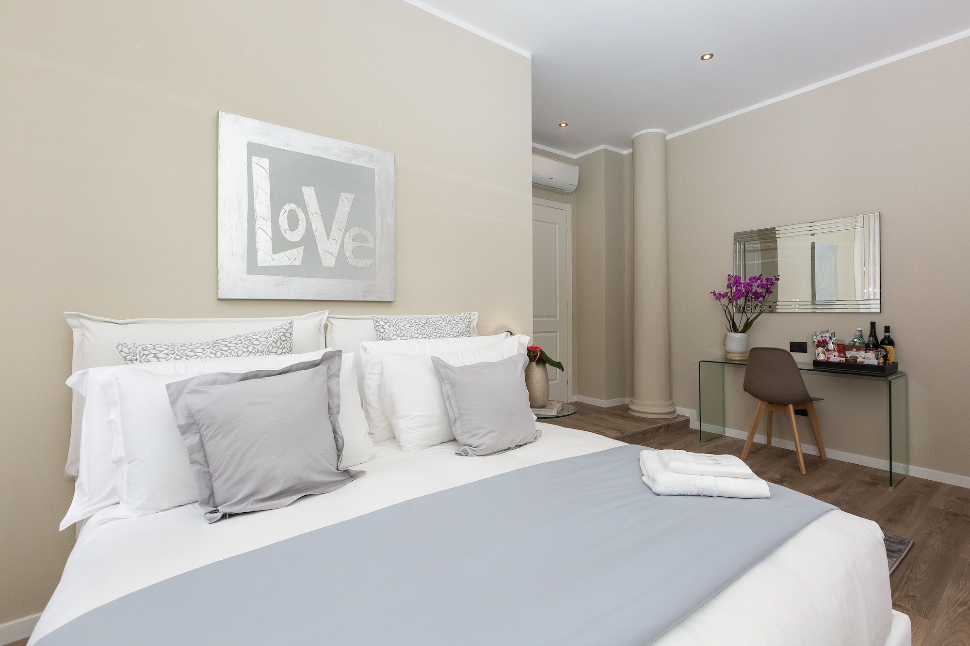 126 Gracchi Suites Рим Экстерьер фото